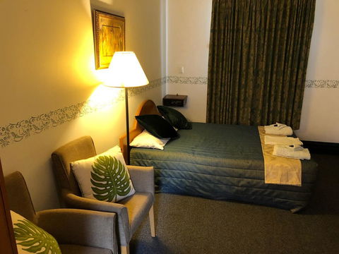 The Palace Hotel - Accommodation Port Hedland 7