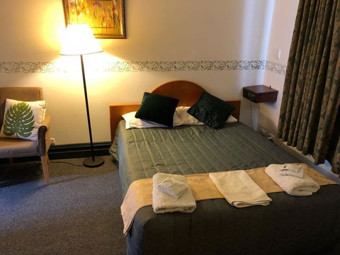 The Palace Hotel - Accommodation Port Hedland 4