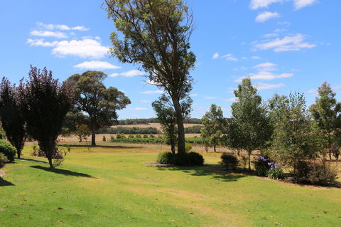 Burton Farmhouse - Accommodation Port Hedland 7
