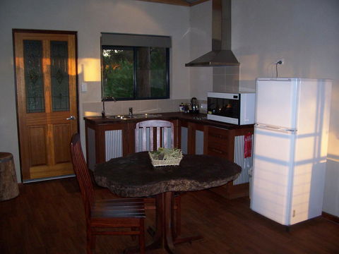 SilverSprings Spa Retreat Pet Friendly Cottages And Glampings - Accommodation Port Hedland 22
