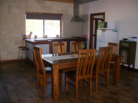 SilverSprings Spa Retreat Pet Friendly Cottages And Glampings - Accommodation Port Hedland 8