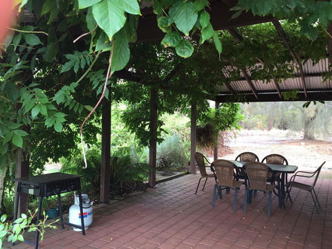 SilverSprings Spa Retreat Pet Friendly Cottages And Glampings - Accommodation Port Hedland 9