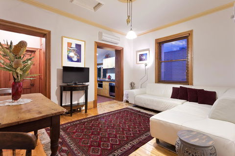 Annie's Victorian Terrace Accommodation Fremantle - Accommodation Port Hedland 29