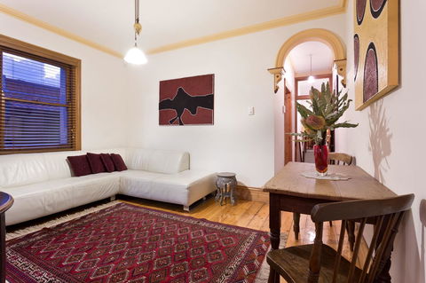 Annie's Victorian Terrace Accommodation Fremantle - Accommodation Port Hedland 22