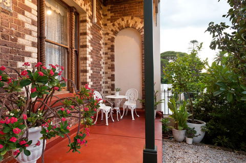 Annie's Victorian Terrace Accommodation Fremantle - Accommodation Port Hedland 25