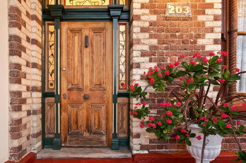 Annie's Victorian Terrace Accommodation Fremantle - Accommodation Port Hedland 19