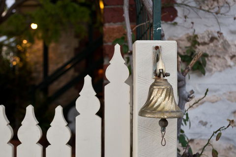 Annie's Victorian Terrace Accommodation Fremantle - Accommodation Port Hedland 9