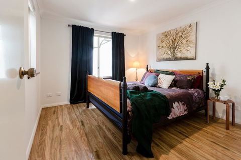 Maison Magnolia - Spacious Cozy Town House - Accommodation Port Hedland 6