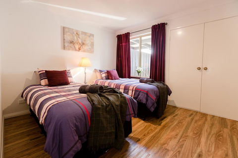 Maison Magnolia - Spacious Cozy Town House - Accommodation Port Hedland 8