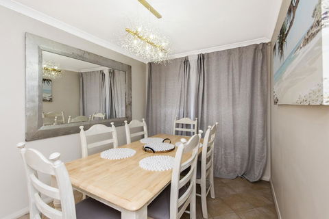 Scarborough Villa On Duke - Accommodation Port Hedland 21