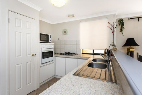 Scarborough Villa On Duke - Accommodation Port Hedland 26