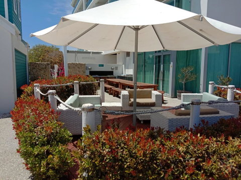 A 406 FANTASTIC OCEAN BEACH And MARINA VIEW APT - MANDURAH - Accommodation Port Hedland 8