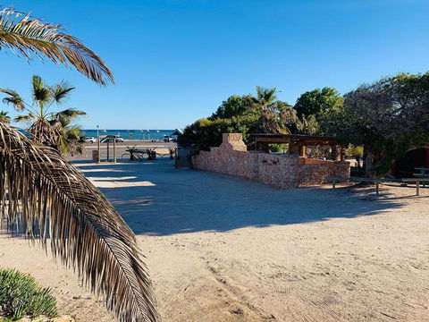 Shark Bay Cottages - Accommodation Port Hedland 11