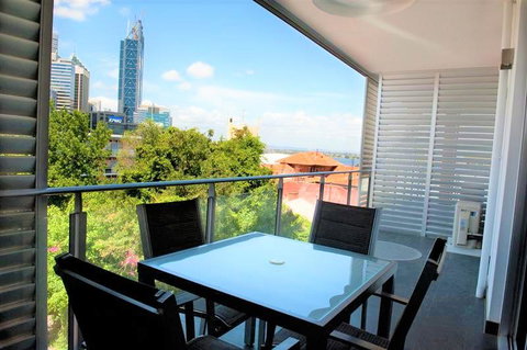 Scene Apartment 11 - Accommodation Port Hedland 1