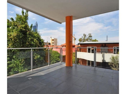 Scene Apartment 11 - Accommodation Port Hedland 4