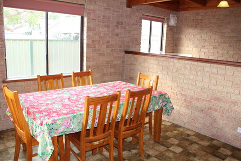 Kestrel Chalets - Accommodation Port Hedland 20
