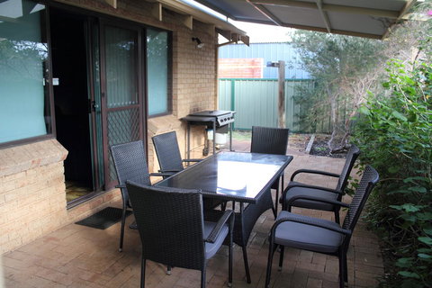 Kestrel Chalets - Accommodation Port Hedland 11