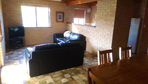 Kestrel Chalets - Accommodation Port Hedland 1