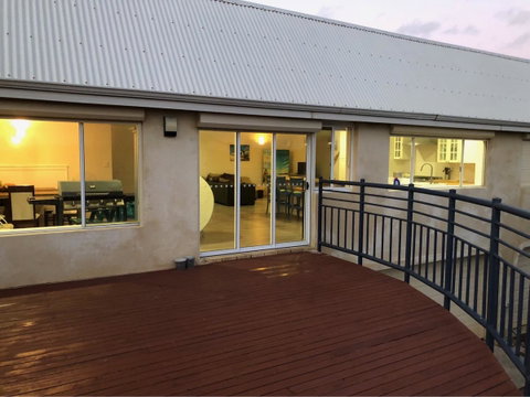 Halls Head Beach House - Accommodation Port Hedland 11