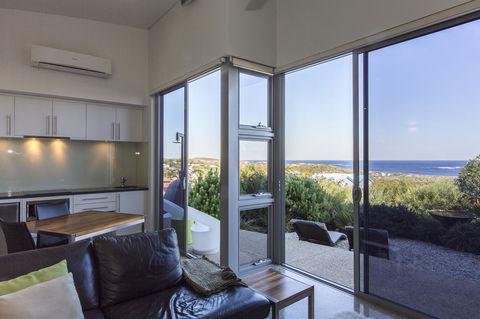 Aquatic Visions - Accommodation Port Hedland 13