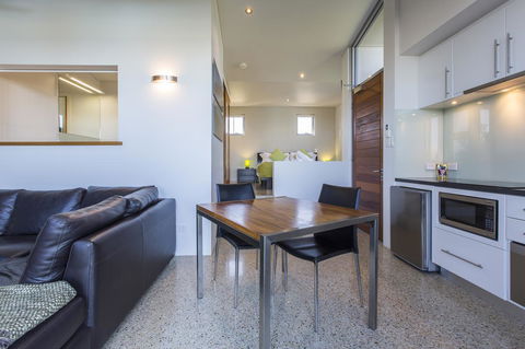 Aquatic Visions - Accommodation Port Hedland 12