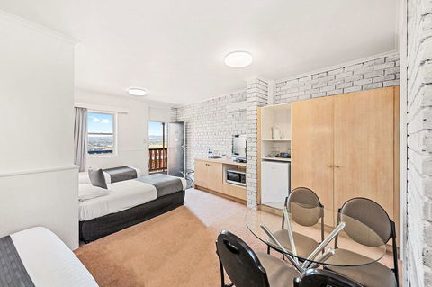 Coach House Launceston - Accommodation Port Hedland 8