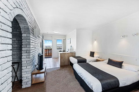 Coach House Launceston - Accommodation Port Hedland 13