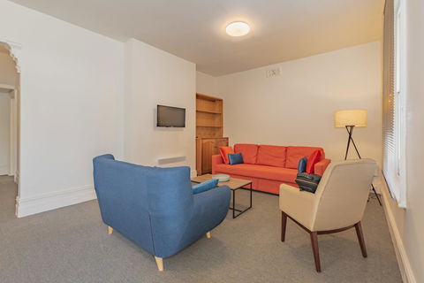 4 Bedroom House - Hobart CBD - Free Parking - Free WIFI - Accommodation Port Hedland 22
