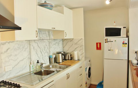 Million Dollar Views - Accommodation Port Hedland 36
