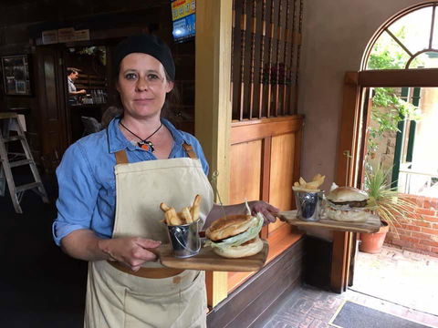 The Richmond Arms Hotel - Accommodation Port Hedland 15