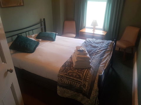 The Richmond Arms Hotel - Accommodation Port Hedland 9