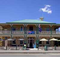 The Richmond Arms Hotel - Accommodation Port Hedland