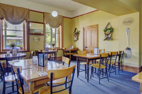 The Richmond Arms Hotel - Accommodation Port Hedland 11