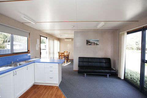 Seven Mile Beach Cabin And Caravan Park - Accommodation Port Hedland 6