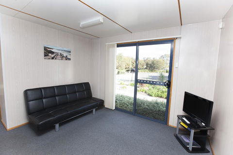 Seven Mile Beach Cabin And Caravan Park - Accommodation Port Hedland 18