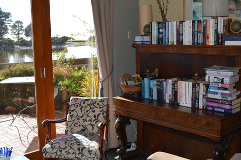 The Waterfront Wynyard - Accommodation Port Hedland 9