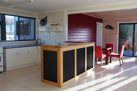 Mermaids Of Bicheno - Accommodation Port Hedland 5