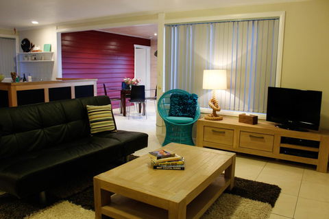 Mermaids Of Bicheno - Accommodation Port Hedland 2