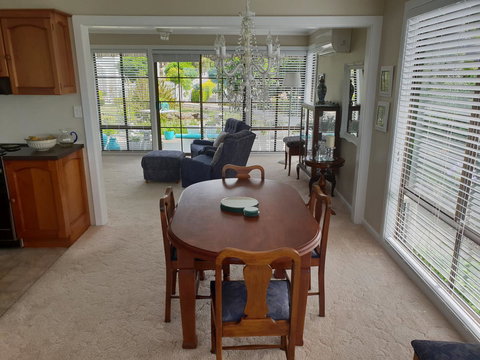 Garden By The Beach - Gateway To The East Coast, Close To Airport - Accommodation Port Hedland 10