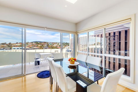 Bellerive Marina View Apartments NO 27 - Accommodation Port Hedland 1