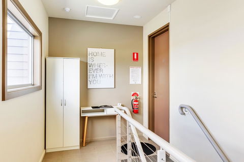 Bellerive Marina View Apartments NO 27 - Accommodation Port Hedland 18
