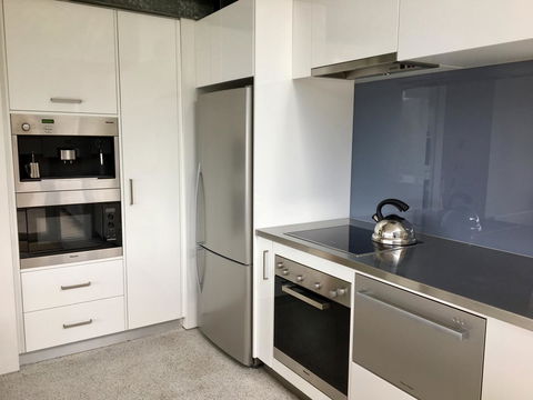 Eaglehawk Pavilions - Accommodation Port Hedland 7