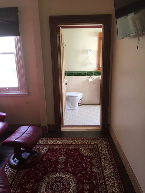 Kerrellie Cottages 2, 4 & 8 Reid Street - Accommodation Port Hedland 16
