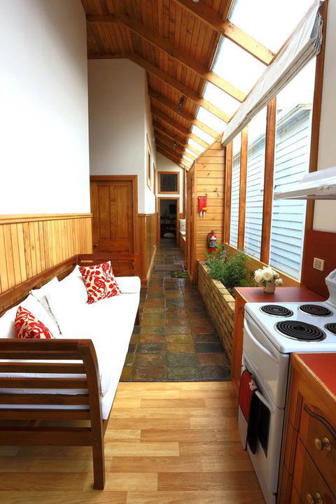 @ The Beach & Not Quite @ The Beach Holiday Cottages - Stanley - Accommodation Port Hedland 11