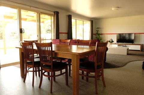 The Crays Accommodation - Accommodation Port Hedland 13