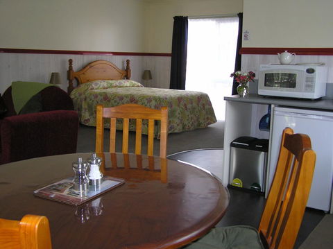 The Crays Accommodation - Accommodation Port Hedland 35
