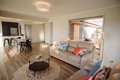 The Holiday Home People - Accommodation Port Hedland 3