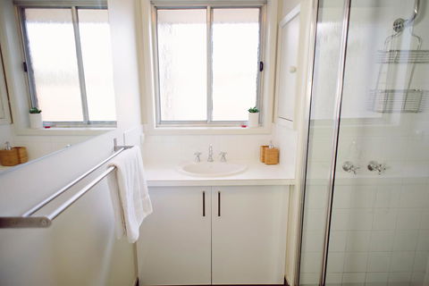 The Holiday Home People - Accommodation Port Hedland 11