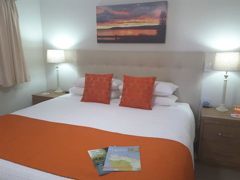 On The Terrace - Accommodation Port Hedland 38