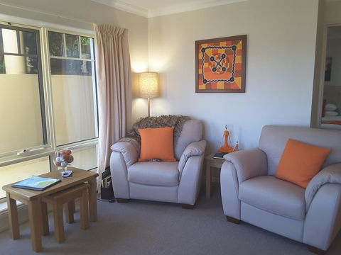 On The Terrace - Accommodation Port Hedland 26